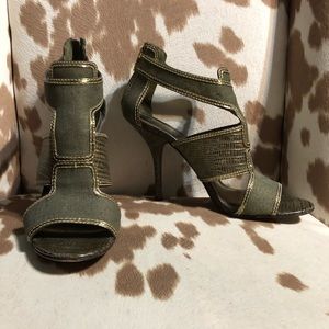 Tory Burch green heels. Worn once
